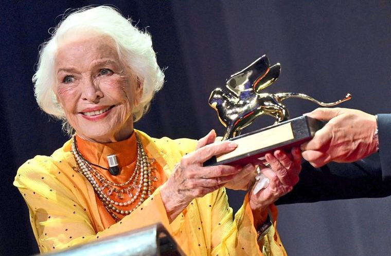 Schauspiellegende Ellen Burstyn in Venedig geehrt: Seit 93 Jahren eine Löwin