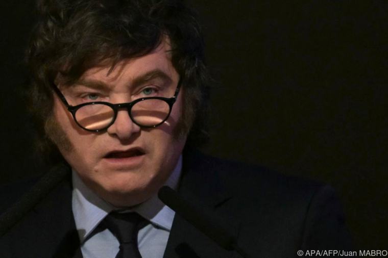 Argentiniens Präsident heizt Streit um Falklandinseln an
