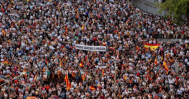 „Zehntausende“? 500.000 bei Ceuta-Protesten – ORF & Co. liegen daneben
