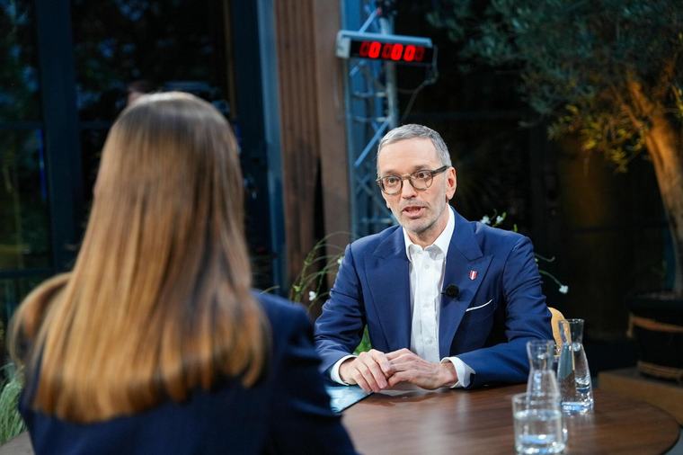 Kickl im ORF-Sommergespräch: Schlagabtausch um Klima, Pensionen und Identitäre