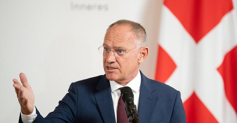 Rückkehrzentren außerhalb der EU: Karner will bis Ende 2026 Partnerland fixieren