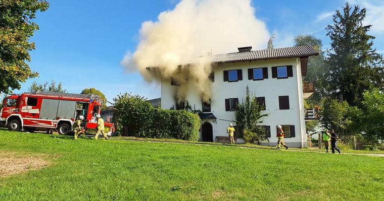 Familie verliert bei Brand in Seekirchen Zuhause
