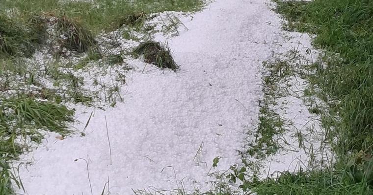 Hagel nach Dürre: Landwirte im Salzachtal doppelt getroffen