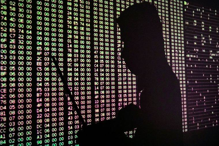 Führerschein-Scans von Altersüberprüfungs-Dienst landeten über ein Jahr kontinuierlich im Darknet