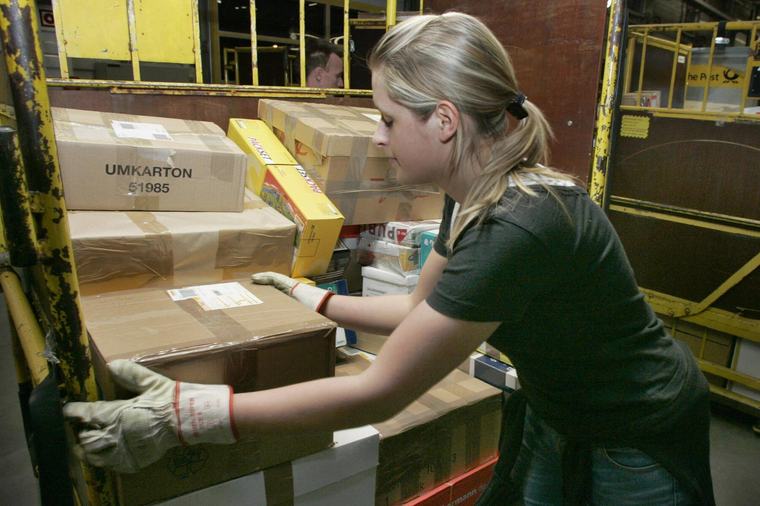 Gebühren, Steuern und Abgaben: Packerl werden im Herbst noch teurer