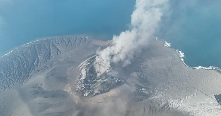 Naturkatastrophen Vulkanausbruch in Indonesien: Hunderte Flüge betroffen
