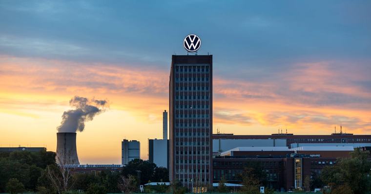 VW-Hammer! Vier deutsche Werke sollen vor dem Aus stehen