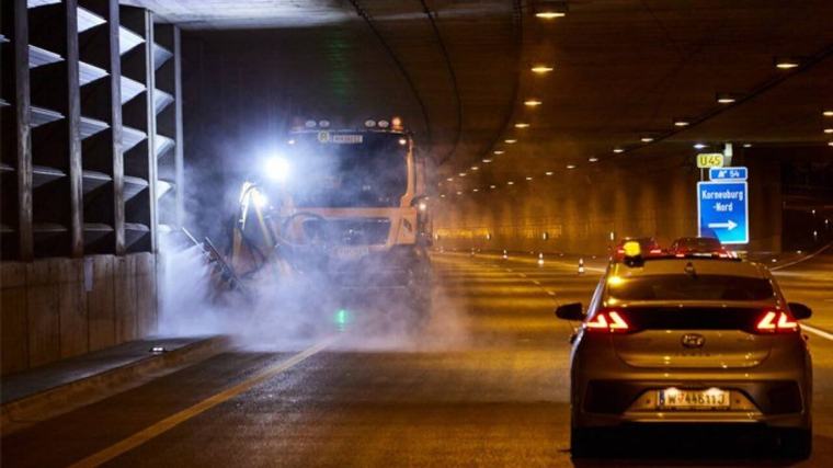 Weinviertel - S1 West: Nächtliche Tunnelreinigung und Wartungsarbeiten im Herbst