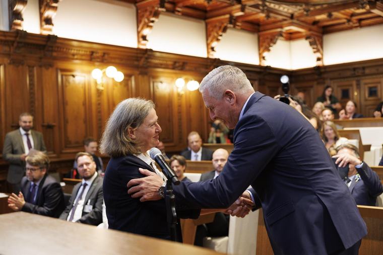 Opposition bastelt an Misstrauensantrag gegen Elke Kahr