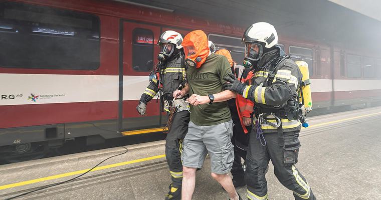 Feuer unter Hauptbahnhof: Spektakuläre Großübung in Salzburg