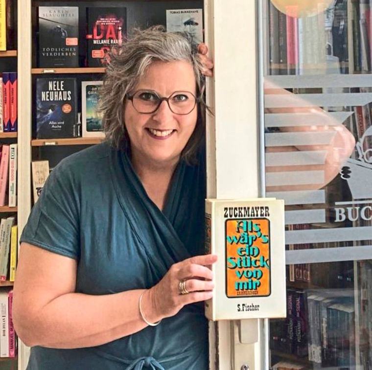 Hallo, was lesen Sie, Ulla Harms?