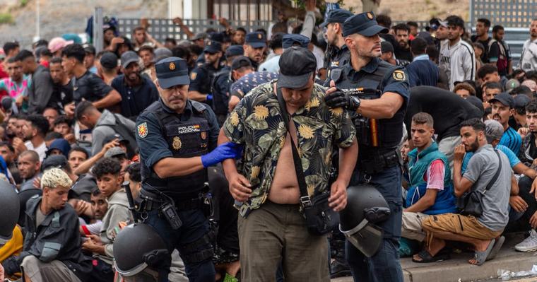 Ceuta: Polizei entdeckt verurteilte IS-Rekrutierer unter Migranten